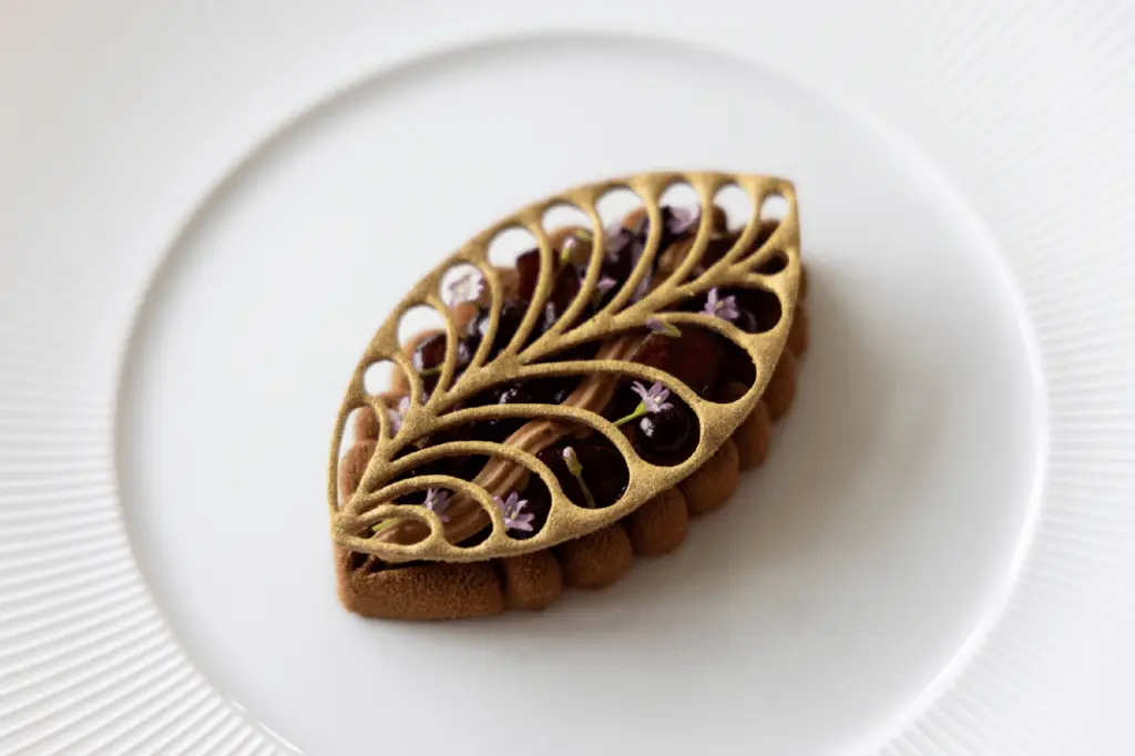 Oval Swirl Molds
