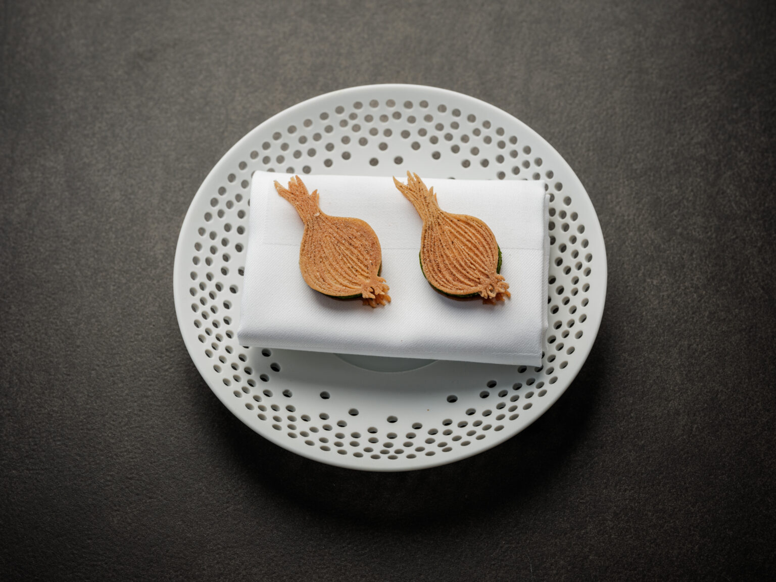 Realistic Onion Tuille Mold